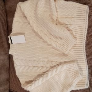 MANGO cable knit set sweater and shorts, size small. NWT